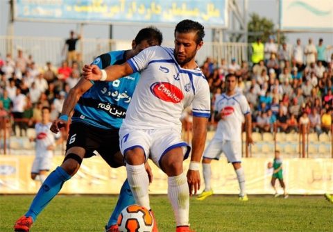 مهرداد اولادی