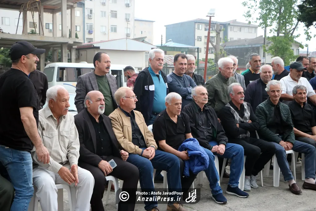 پیشکسوتان ملوان در مراسم سوم بهمن صالح نیا