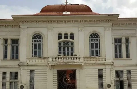 کاخ موزه انزلی
